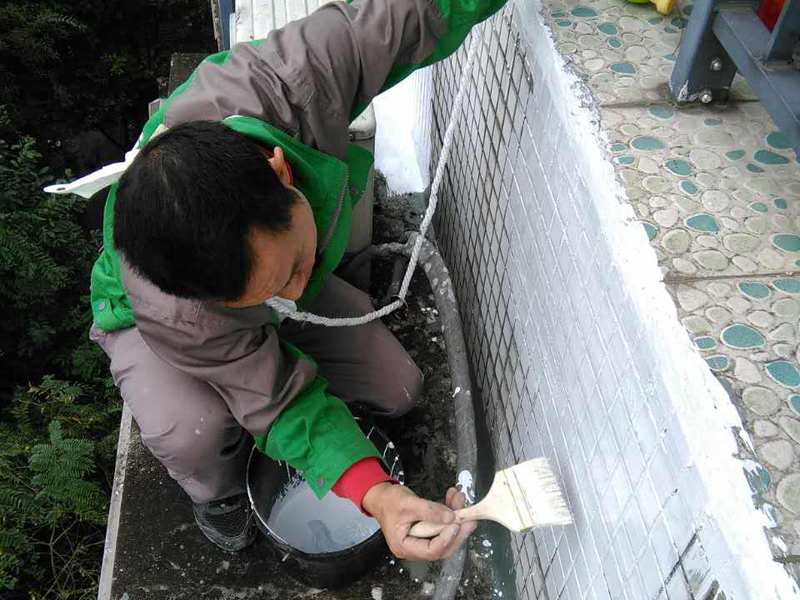 外墻飄窗防水處理，密封開裂墻面阻隔雨