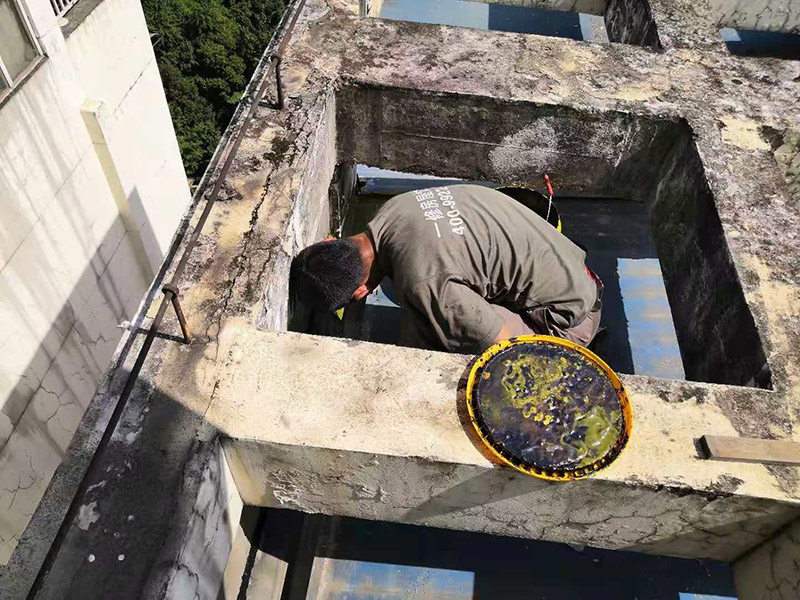 西安屋頂漏水的處理方法_屋頂漏水補漏