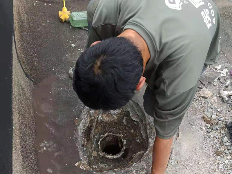 浴室地漏漏水到樓下怎么辦？地漏漏水用